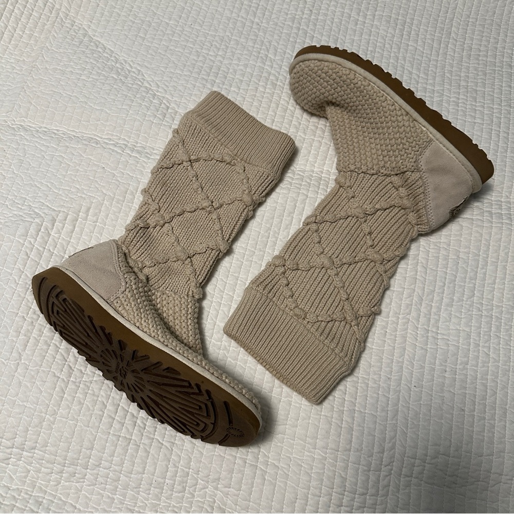 ❤️ UGG Classic Argyle Knit Cozy Cream Boots